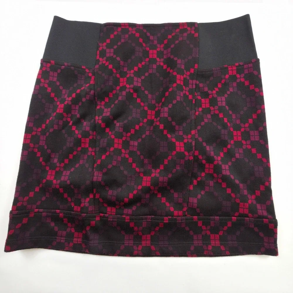 Free People Mini Skirt Womens M Burgundy Black Geometric‎ Diamond Knit Stretch